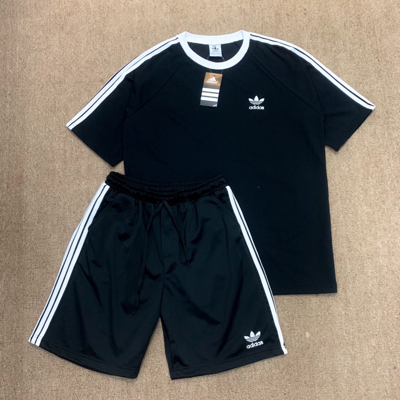 Bộ quần áo Adidas kẻ sọc