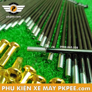 Một Cặp Căm Đen Chân Vàng