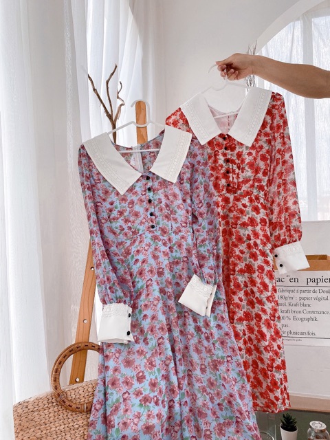 ĐẦM HOA CỔ TAY BẢNG REN TRẮNG