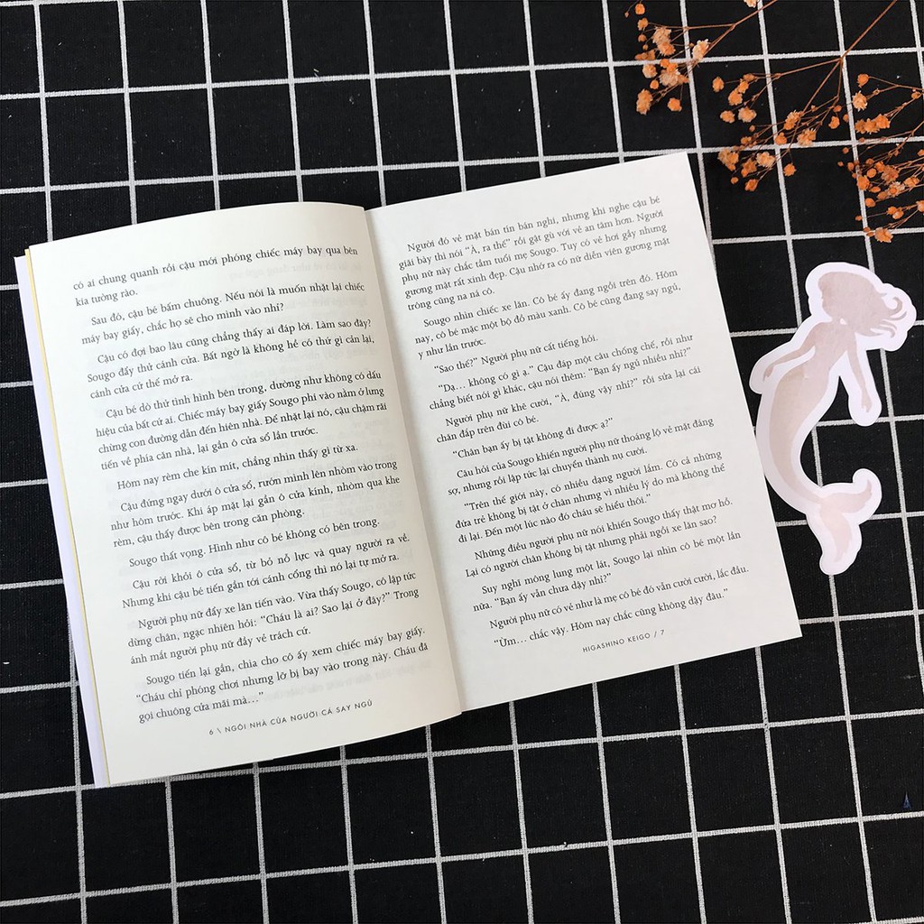 Sách - Ngôi Nhà Của Người Cá Say Ngủ (Kèm Bookmark Mermaid)