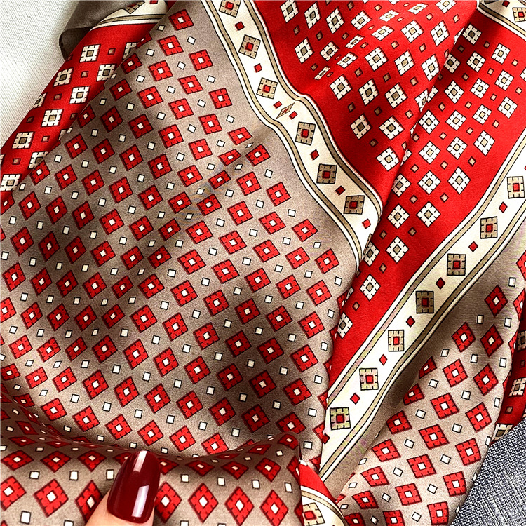 Khăn Choàng Lụa Khổ Vuông 90x90cm In Họa Tiết Thời Trang