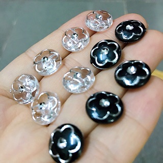 Nút hoa trứng nhựa size 12mm