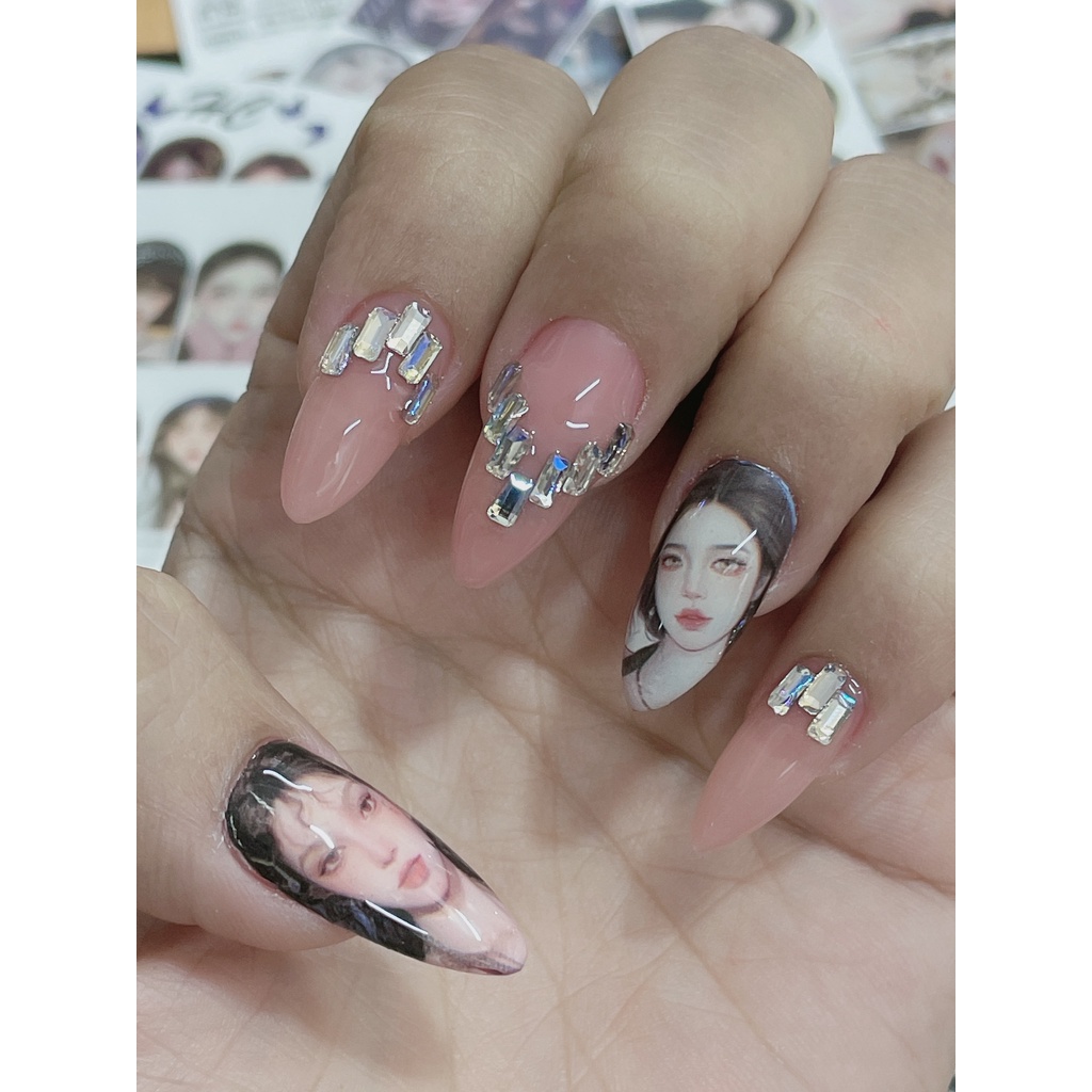 Sticker 3d mẫu cô gái dán móng tay nail