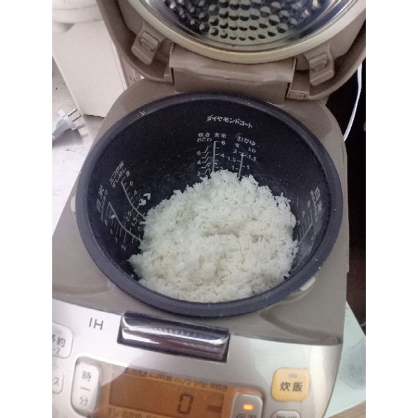 Nồi cơm Nhât pana 1,5l cao tần