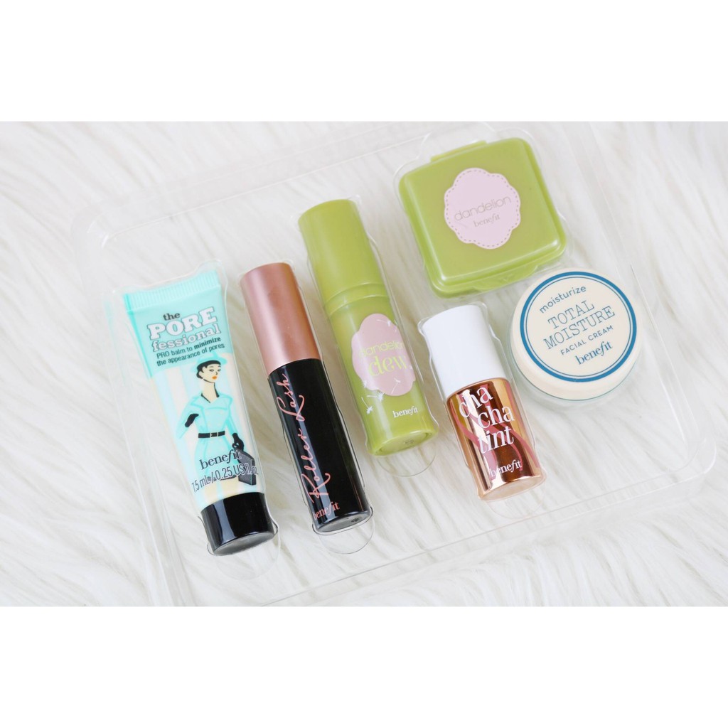 Tách set mỹ phẩm First Class Faves - Benefit