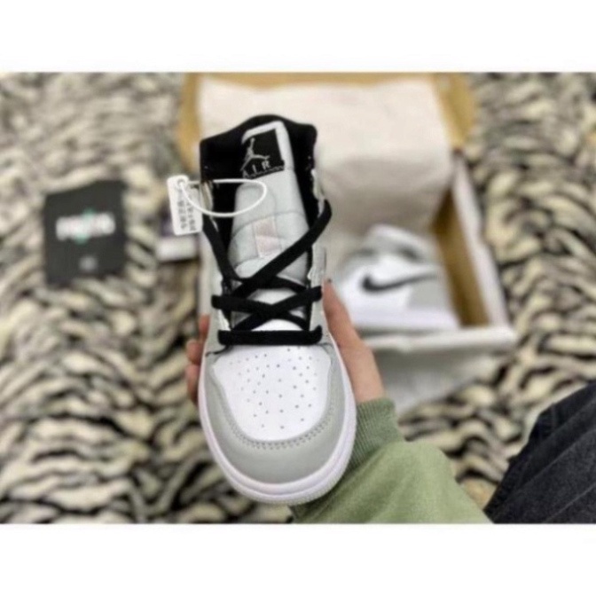 [FREE SHIP] [FREE SHIP] Giày thể thao JD 1 cao cổ xám trắng đen 💦SALE SỐC🌺, Giày air jordan 1 xám cao móc đen nam nữ m | WebRaoVat - webraovat.net.vn