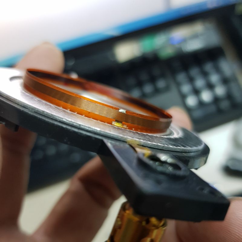 Loa Treb JBL 450 ren xoáy. Giá 1 cái