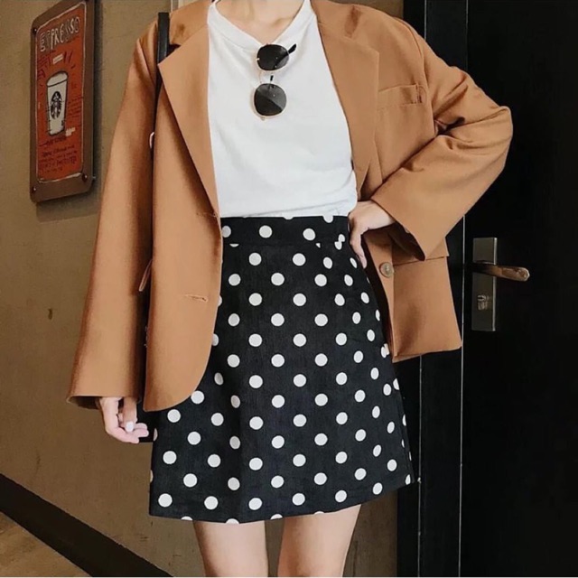 Chân váy bi đen size S