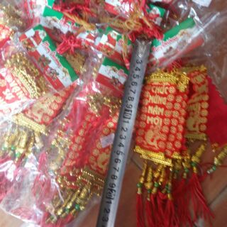 Khánh treo cây đào