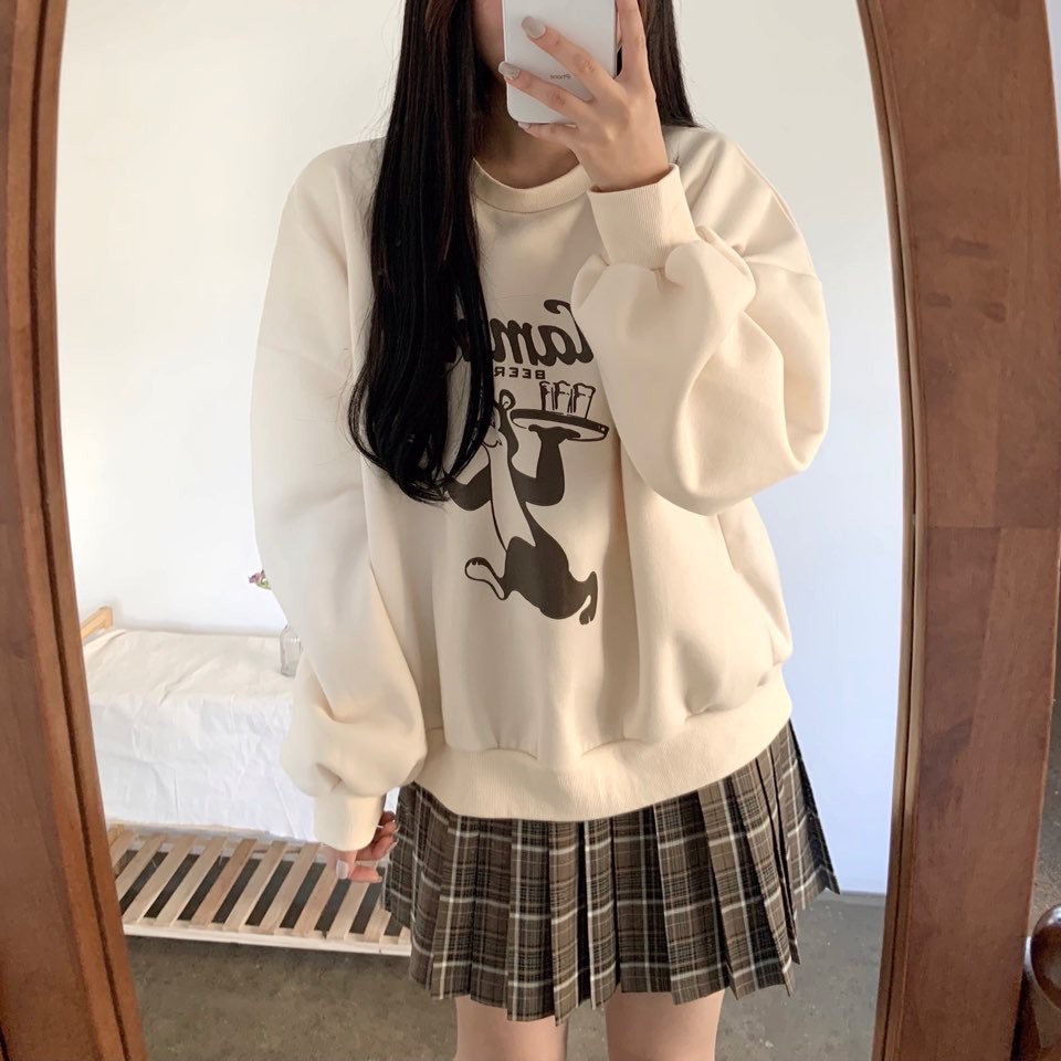 áo sweater nữ nhập khẩu chính hãng tại Hàn Quốc dáng Unisex tay dài form rộng in hình chú chồn cute | BigBuy360 - bigbuy360.vn