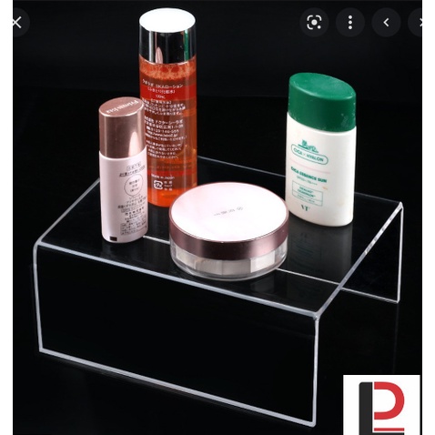 Kệ Mica Chữ U Trưng Bày Sản Phẩm