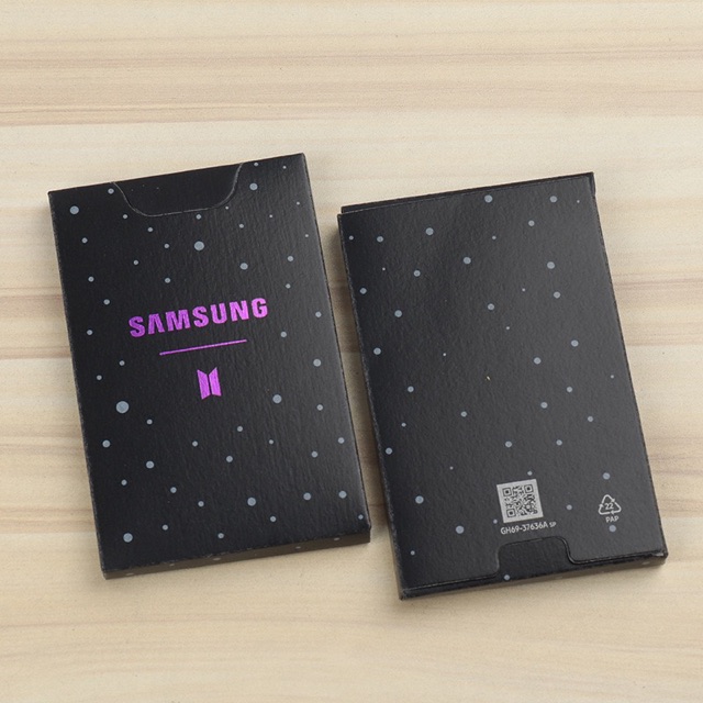 Card ảnh BTS trong điện thoại Samsung 2020 unoff