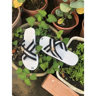 sandal chíp chíp ( chéo dù trắng đen ) size từ 35 đến 42 nữ