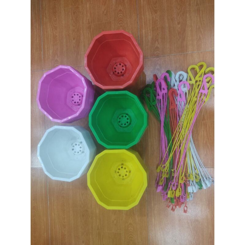 Chậu treo.kẹp kích thước 22x15cm nhiều màu kèm dây treo