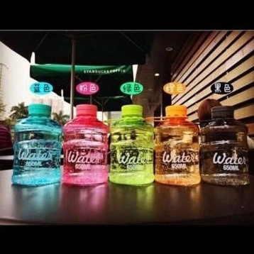 Bình nước nhựa có quai cầm 650ml hot hit nhiều màu sắc mang đi học, tập gym tiện dụng-giadungsieure | BigBuy360 - bigbuy360.vn