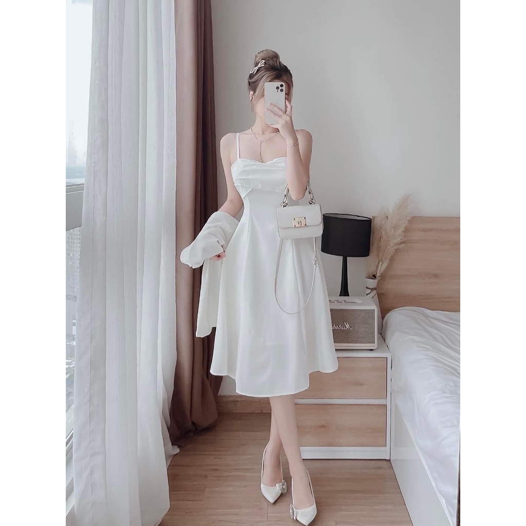 Set đầm nữ 2 dây xòe xinh xắn mix áo khoác tay dài thiết kế lạ mắt dành cho các nàng đi chơi hoặc dự tiệc