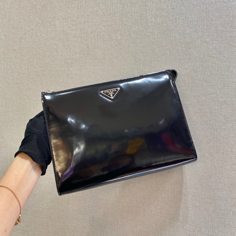 Clutch cầm tay cho nữ da thật cao cấp thương hiệu Prada