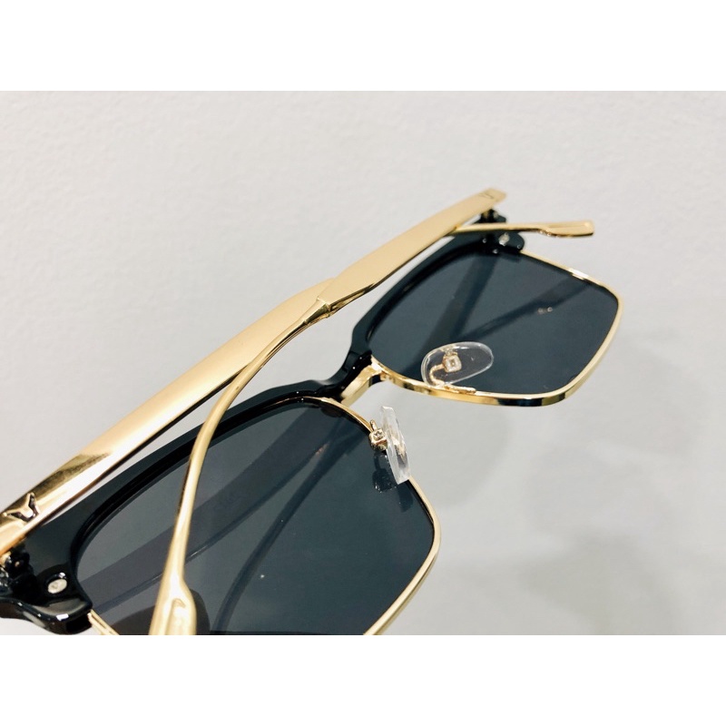 Mắt kính V vuông nam nữ trẻ trung thời trang cá tính chất đẹp