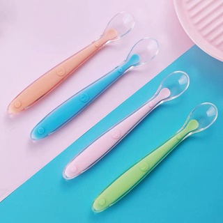 Thìa ăn dặm silicone cho bé siêu mềm giúp bé ăn dặm