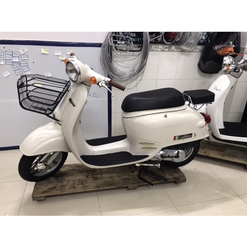 Thảm cao su lót sàn xe Honda Giorno, bền và sạch sẽ