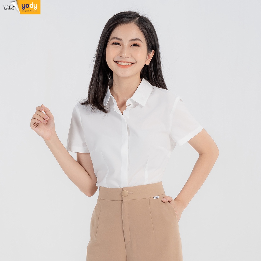 Áo sơ mi nữ YODY tay ngắn công nghệ nano kháng khuẩn khử mùi hiệu quả SCN3000