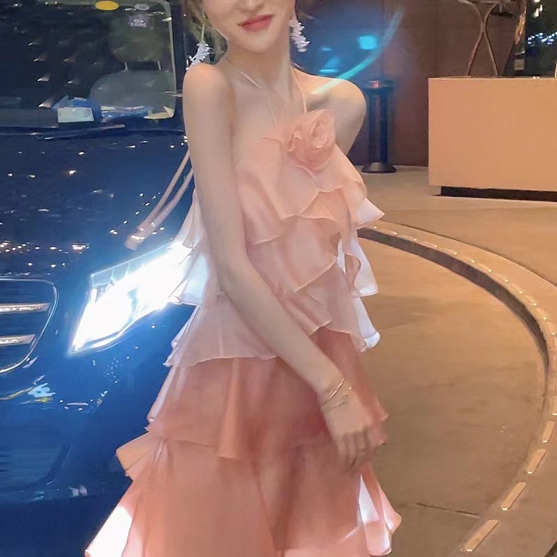 Đầm Hai Dây Nhún Bèo Màu Hồng Phong Cách Pháp Thanh Lịch Cho Nữ