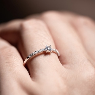 Nhẫn bạc nữ đính đá cao cấp - Clara Jewelry