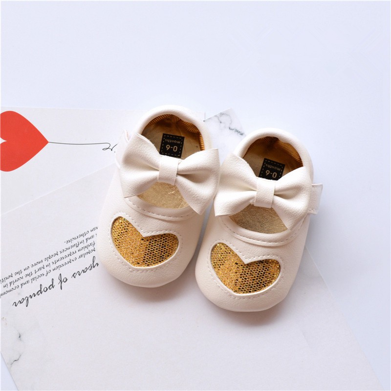 Giày phong cách Mary Jane đế mềm họa tiết trái tim dễ thương cho bé gái