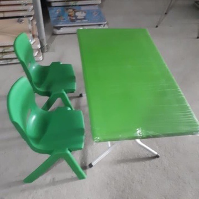 BÀN NHỰA ĐÚC MẦM NON KT