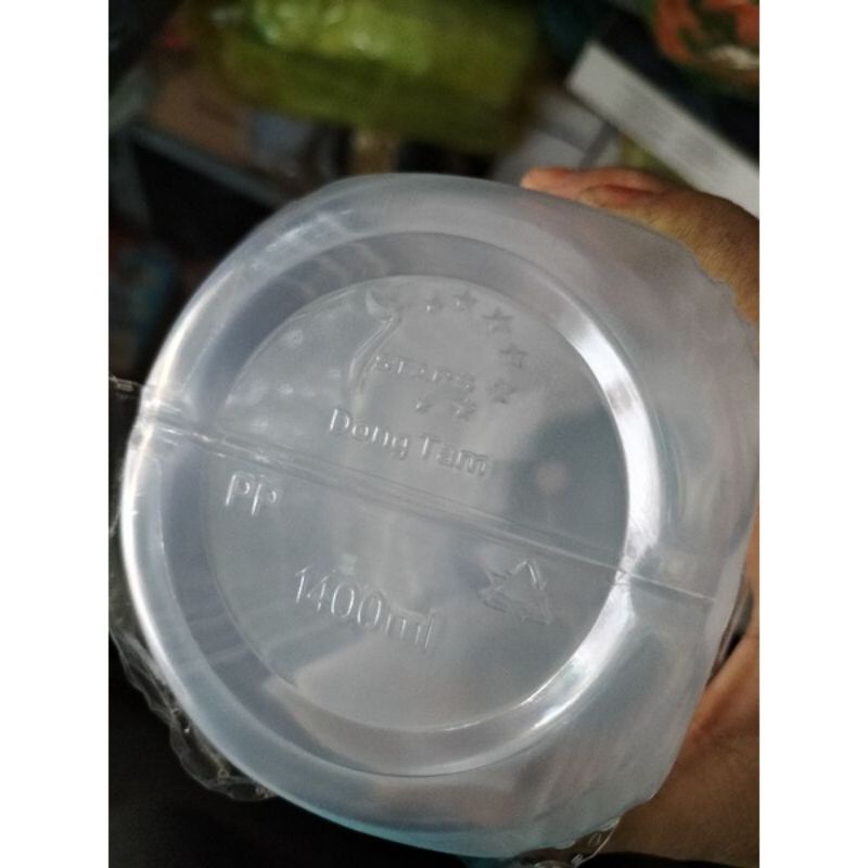 Bình đựng nước 1400ml có kèm ly tiện lợi