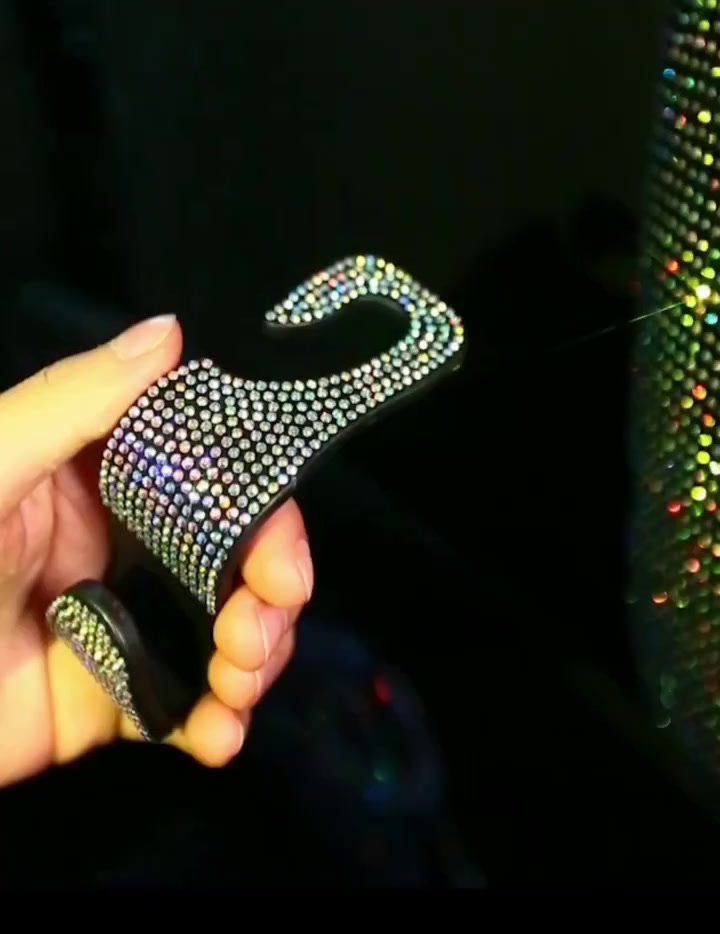 Móc S treo đồ đính đá sang trọng