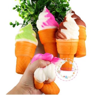 Squishy kem ốc quế 18*7*6.5cm (kèm móc treo)