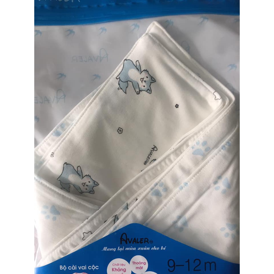 Yếm tam giác avaler