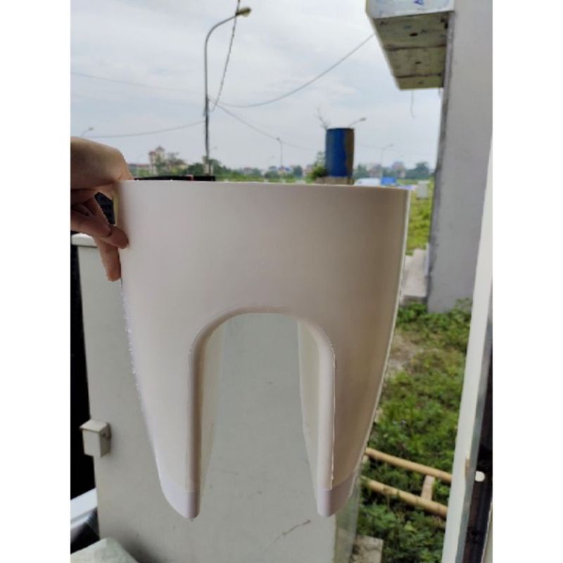 CHẬU NHỰA KẸP BAN CÔNG  - LAN CAN MÀU TRẮNG TRỒNG HOA,CÂY CẢNH DÀY ĐẸP