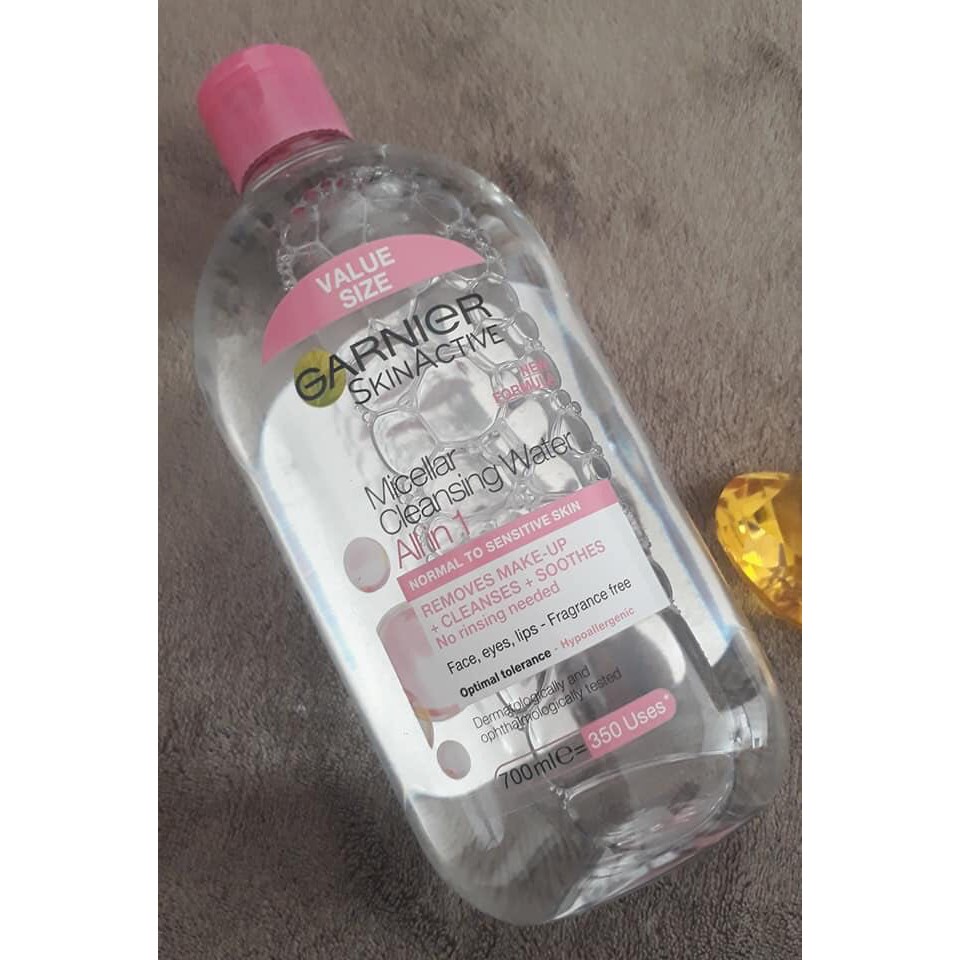 Nước Tẩy Trang Garnier Skin Naturals Micellar Cleansing Water 700ml