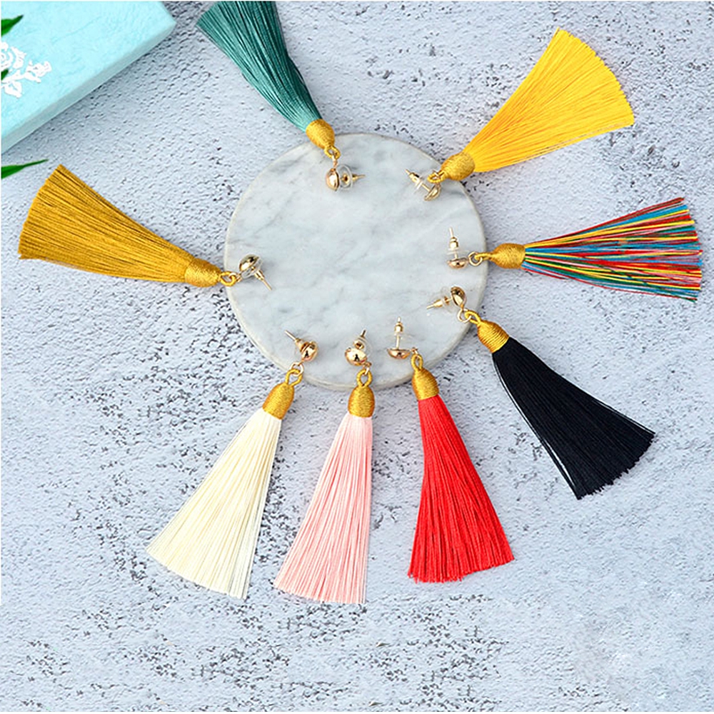 Khuyên Tai Dáng Dài Phối Tua Rua Phong Cách Bohemian