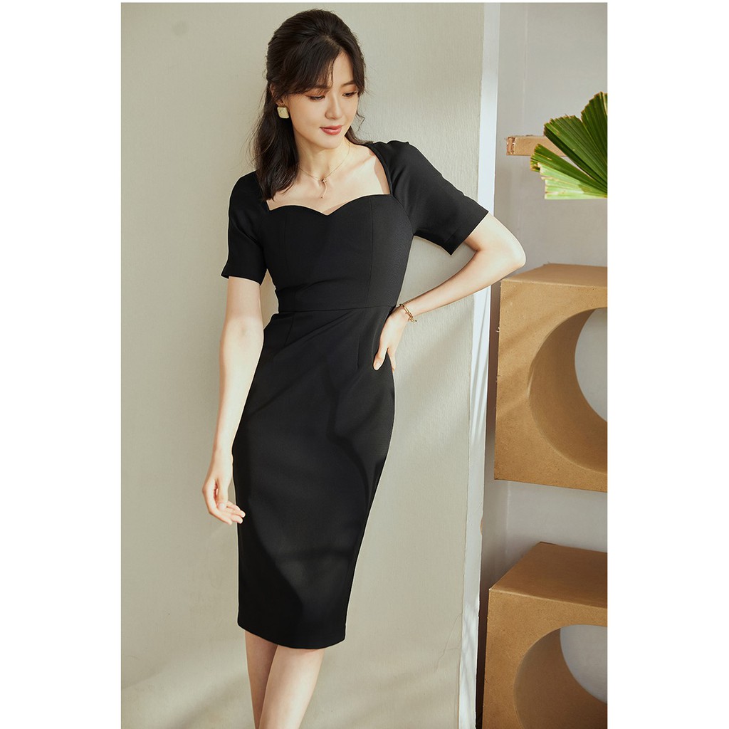 Đầm công sở đen tay ngắn vai liền dáng váy ôm body