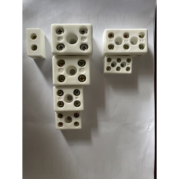 Cầu đầu sứ 2 pha , domino sứ 2 pha chịu nhiệt lõi đồng nguyên chất.