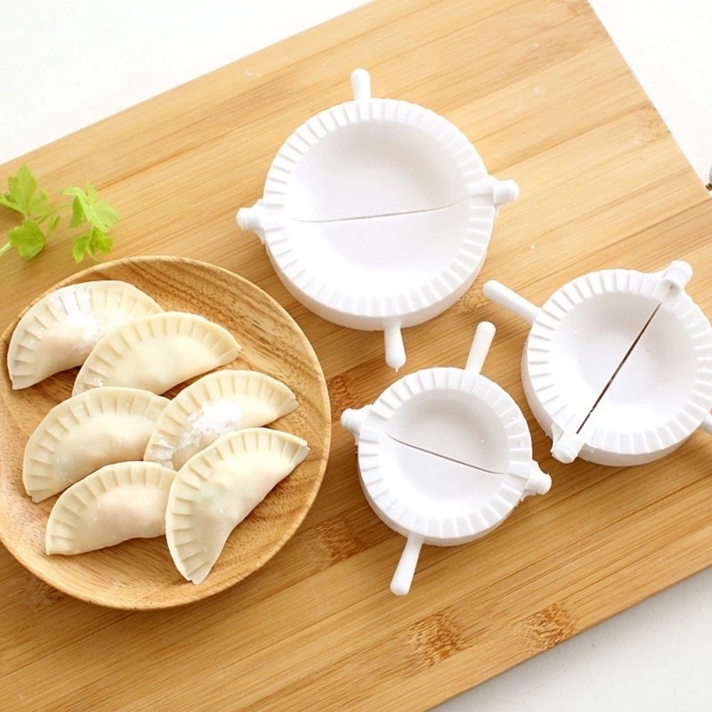 Bộ 3 khuôn bánh xếp, khuôn làm sủi cảo, há cảo giúp bạn làm những chiếc bánh đều, đẹp một cách nhanh chóng