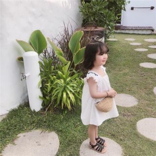 Váy cánh tiên hoa đắp nổi