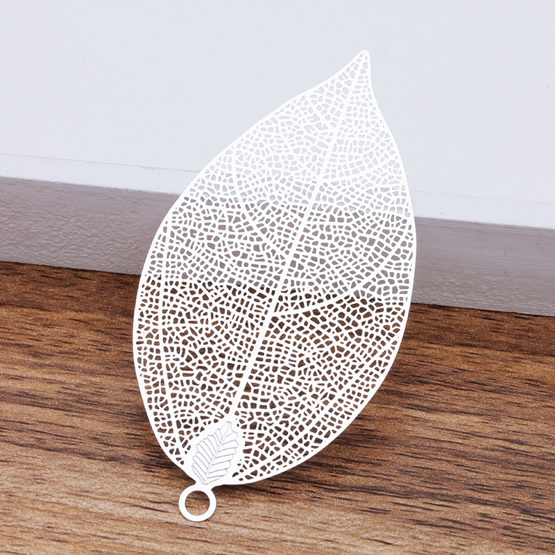 1 phiến họa tiết gân lá 75*39.5mm