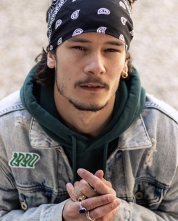Khăn Banada