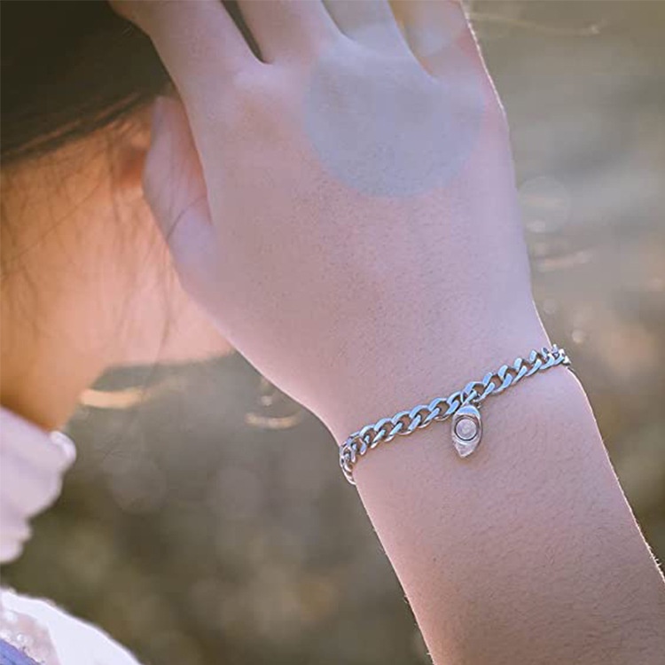 Set 1 Cặp Vòng Tay Nam Châm Hình Trái Tim