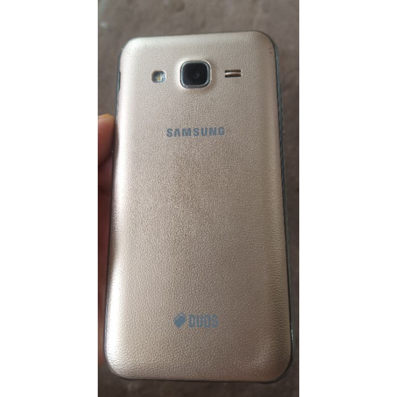 Điện thoại Samsung j2