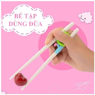 Đồ Dùng Ăn Dặm-Đũa Tập Ăn Cho Bé Tập Gắp Có Vòng Kẹp Cố Định 2 Chiếc Đũa Hàng Xuất Nhật