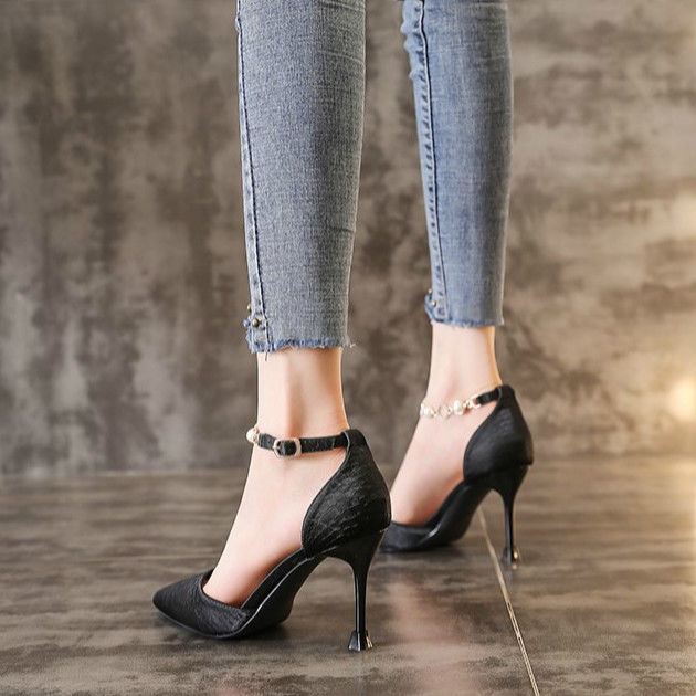 Giày Cao Gót Mũi Nhọn Phối Quai Cài Quyến Rũ Hợp Thời Trang Cho Bạn Gái