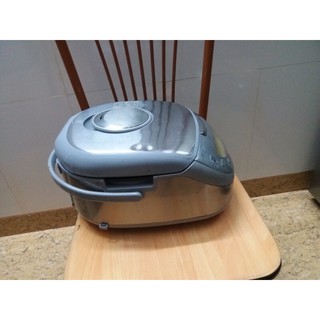 Nồi cơm điện cao tần Hitachi 1L nhật
