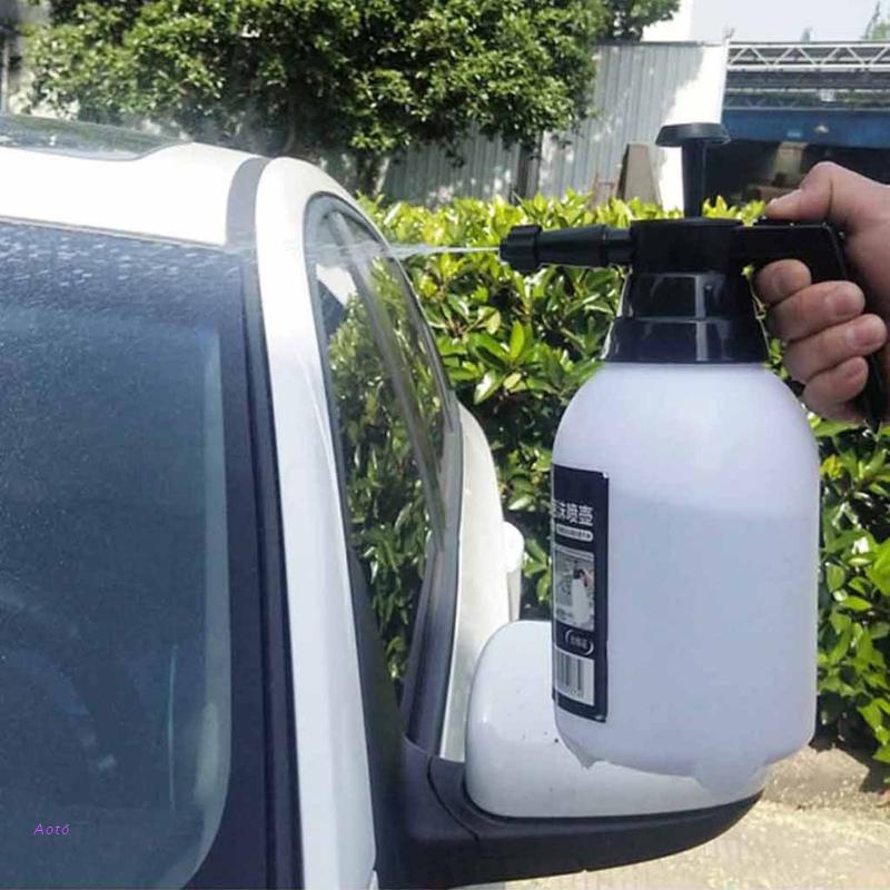 Bình Tưới Nước Bằng Nhựa PE + PP Màu Trắng + Đen Cỡ 1.8