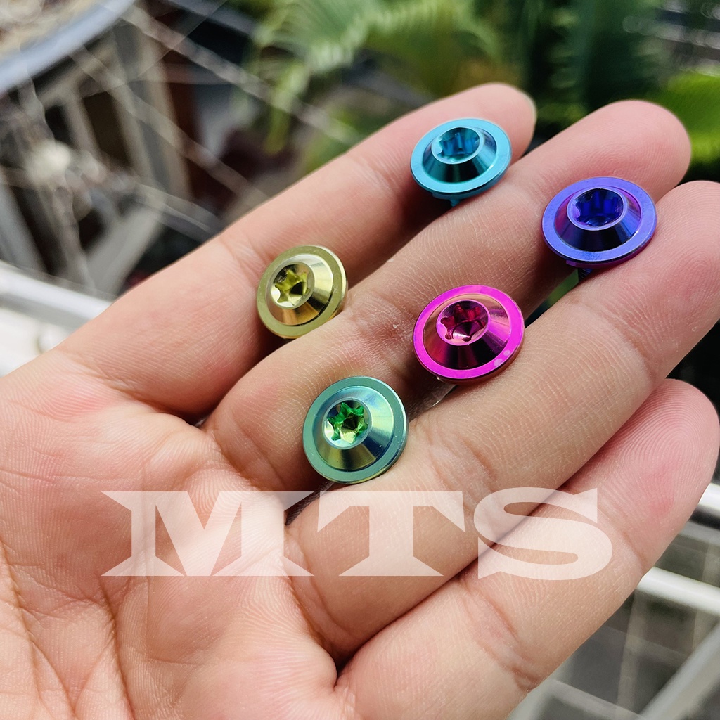 ỐC TITAN GR5 6li15 Dù Mỏng Gắn Đĩa Vario 150, Đĩa AB Mới Và Dàn Áo Các Loại Xe