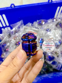 Chụp giò đạp kiểu salaya